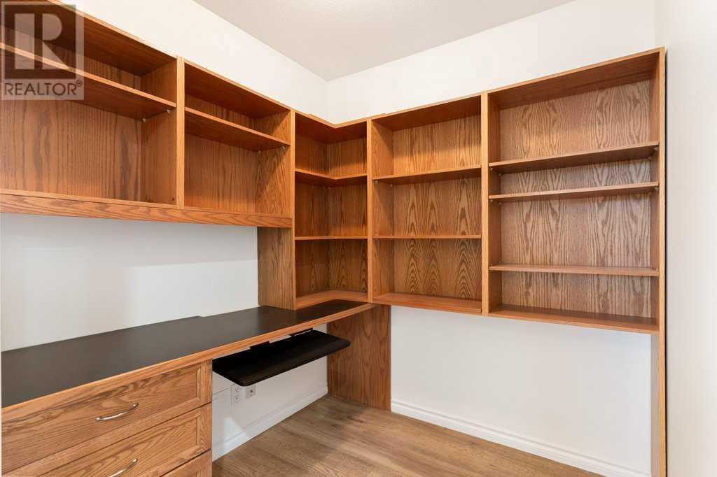 Single Family House for Sale in    Avenue NW Hounsfield Heights/Briar Hill Calgary 