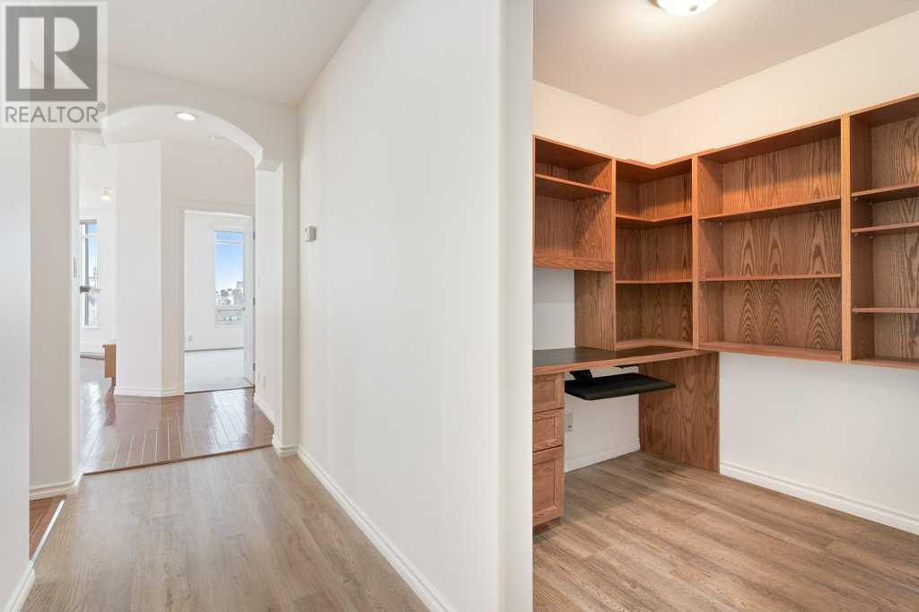 Single Family House for Sale in    Avenue NW Hounsfield Heights/Briar Hill Calgary 