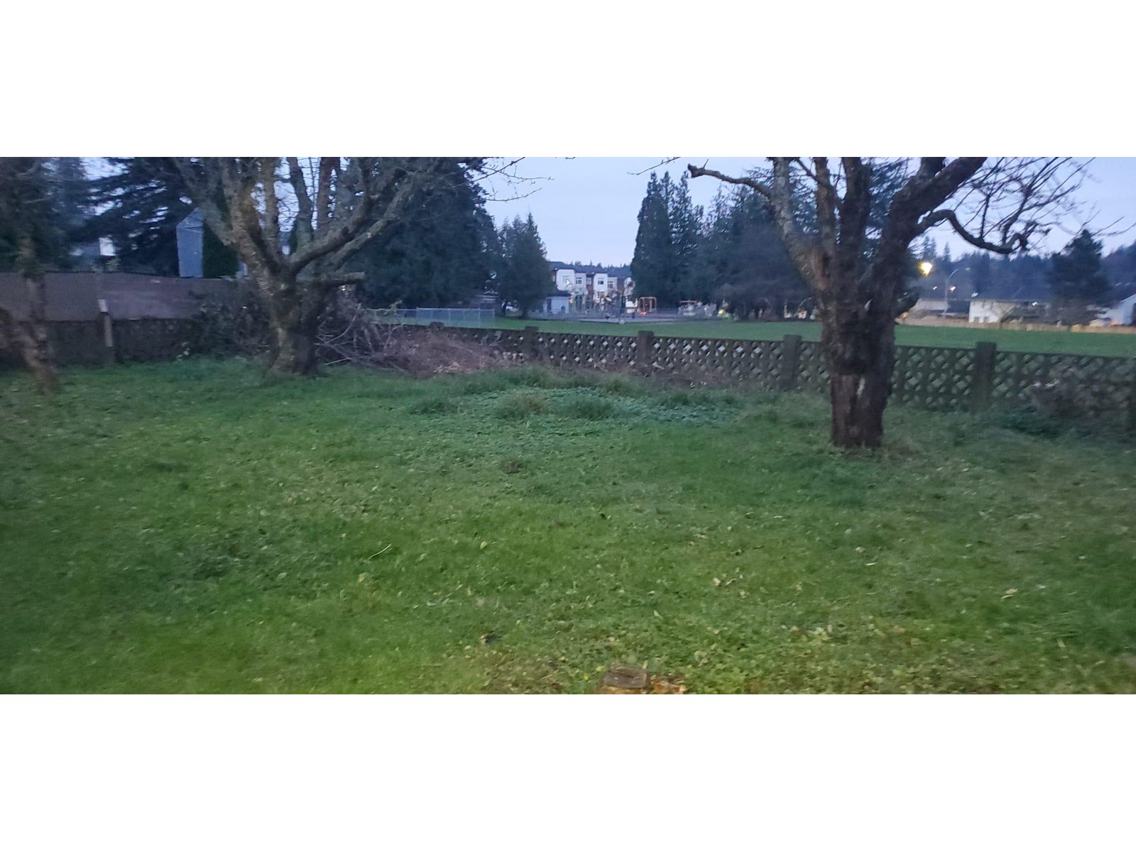Photo 3 of 19750 54 A Avenue, Langley BC