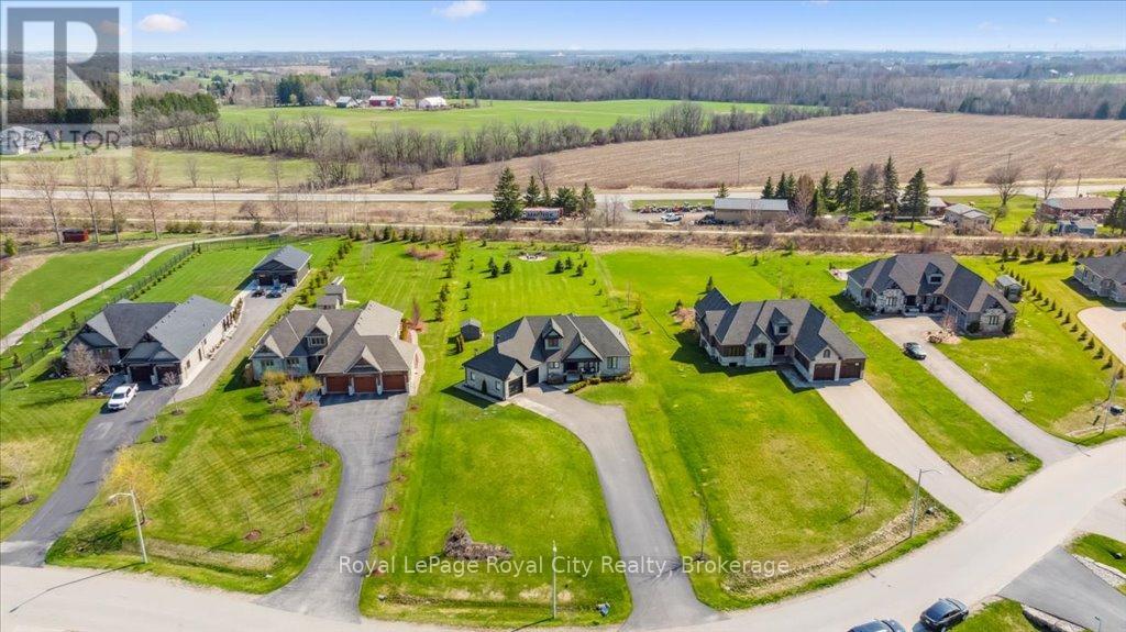 Photo 39 of 51 Ariss Glen Drive, Guelph Eramosa ON