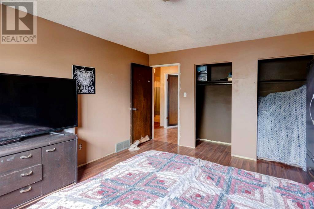 Single Family House 4 Level for Sale in  Whitehorn Way NE Whitehorn Calgary 