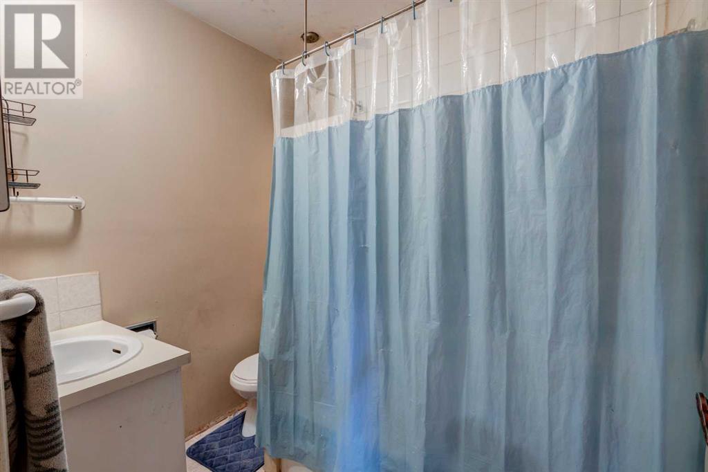 Single Family House 4 Level for Sale in  Whitehorn Way NE Whitehorn Calgary 