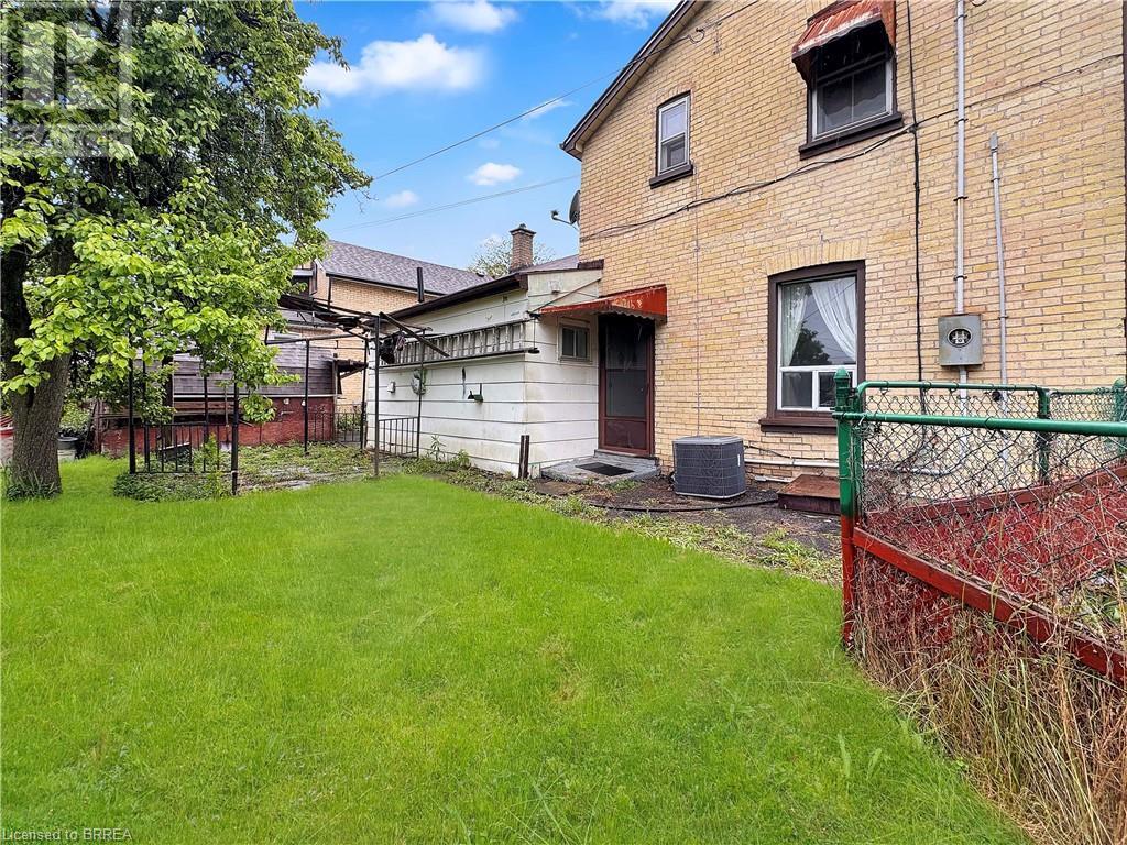 Photo 26 of 21 Ontario Street, Brantford ON