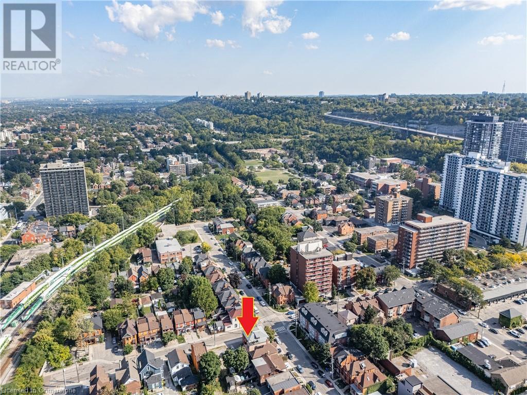 Photo 8 of 120 Catharine Street S, Hamilton ON