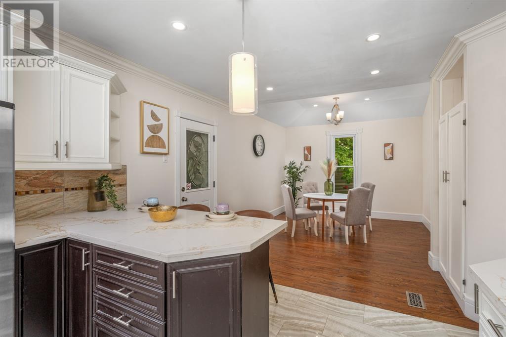 Photo 11 of 156 Queen Street, Sarnia ON