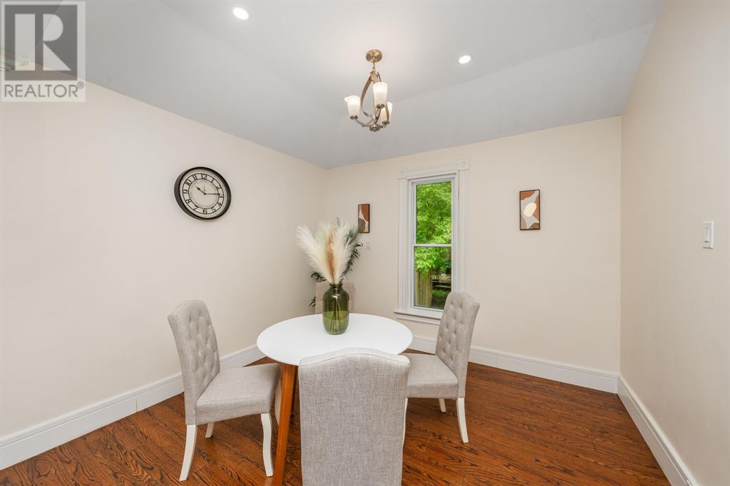 Photo 14 of 156 Queen Street, Sarnia ON