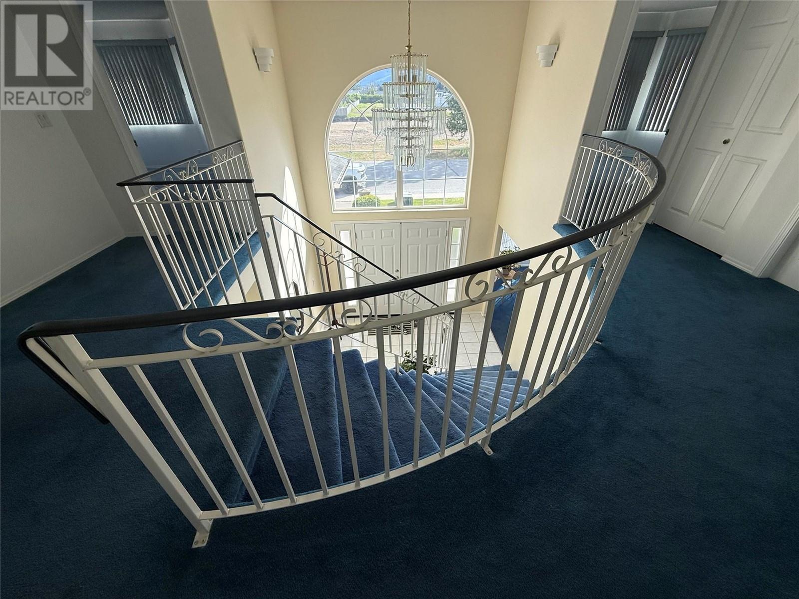 7760 Columbia Drive, Grand Forks