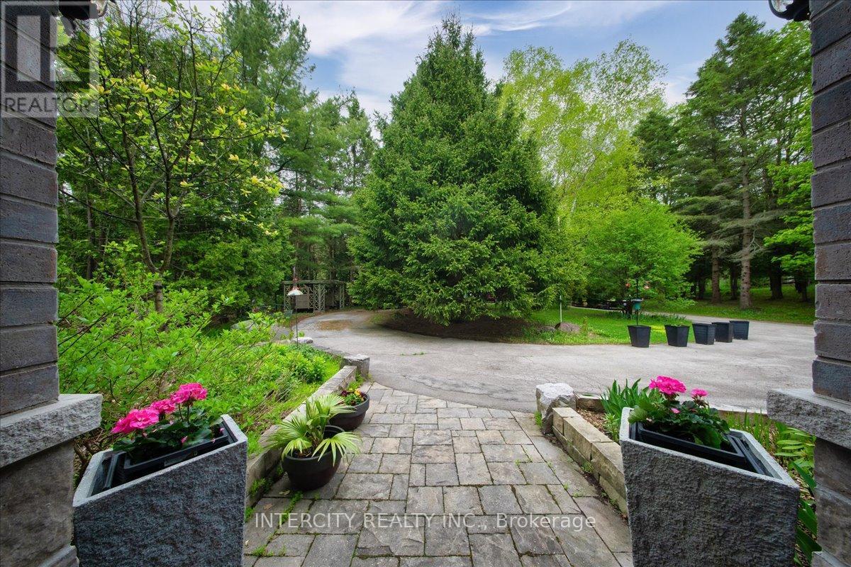 Photo 9 of 15600 7th Concession Road, King ON
