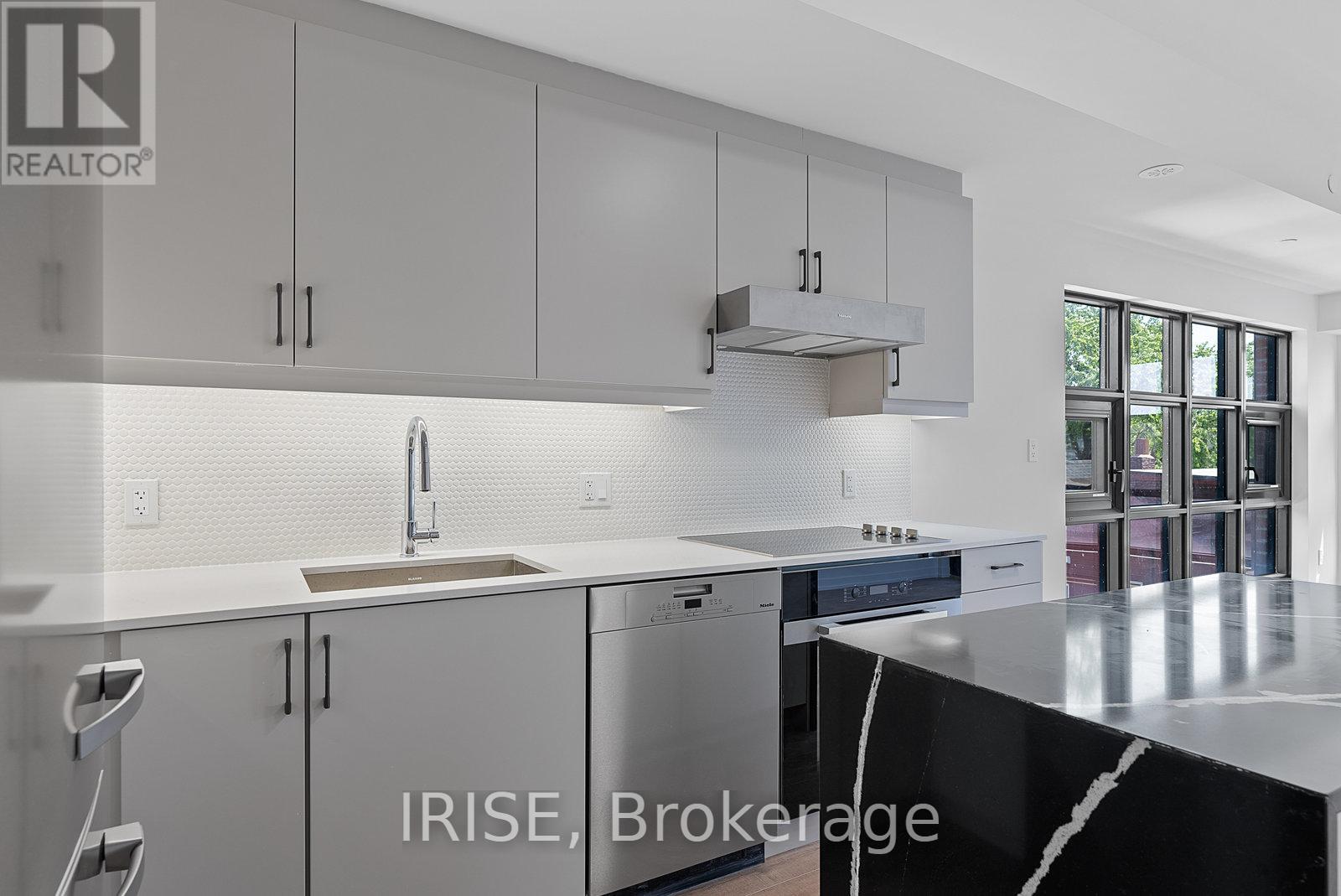 Photo 11 of 310 485 Logan Avenue S, Toronto ON