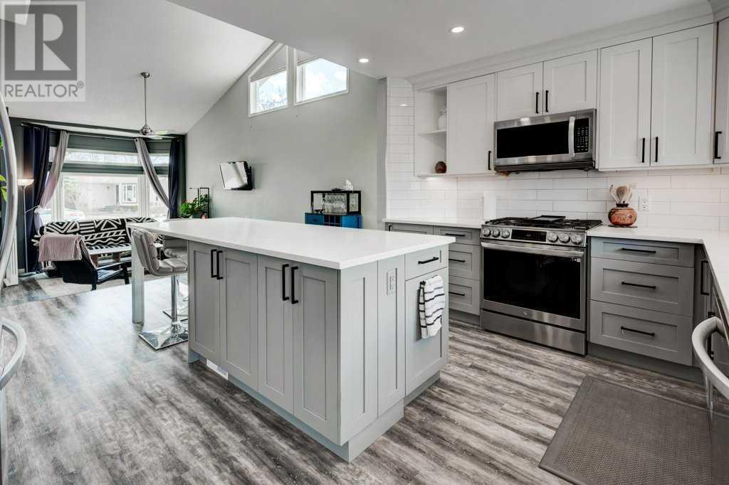 Single Family House for Sale in  Mckerrell Place SE McKenzie Lake Calgary 