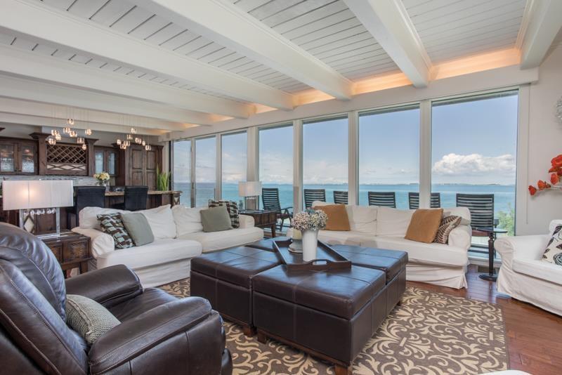 3128 O'HARA LANE, Surrey
