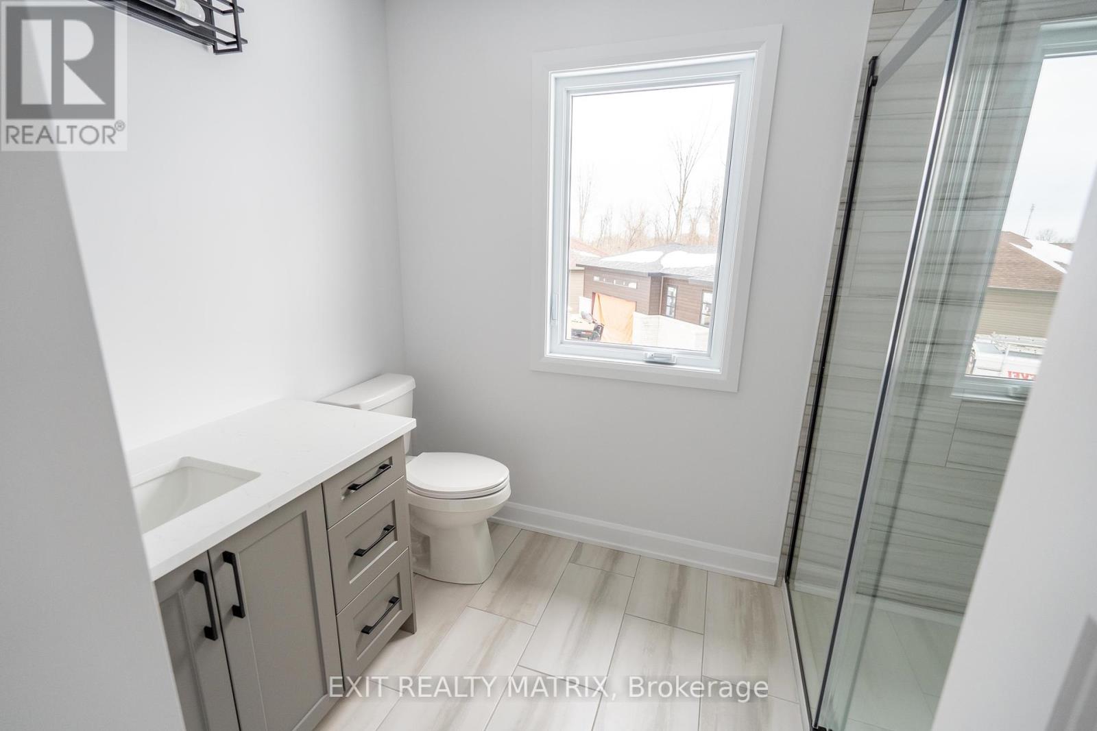 Photo 10 of 1409 Caroline Court, Cornwall ON