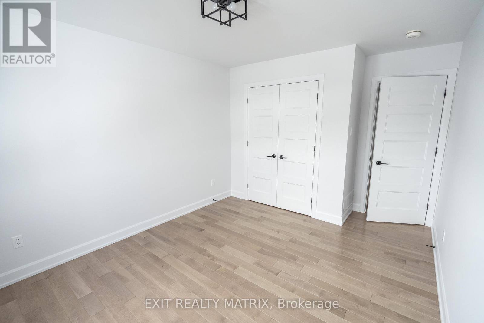 Photo 11 of 1409 Caroline Court, Cornwall ON