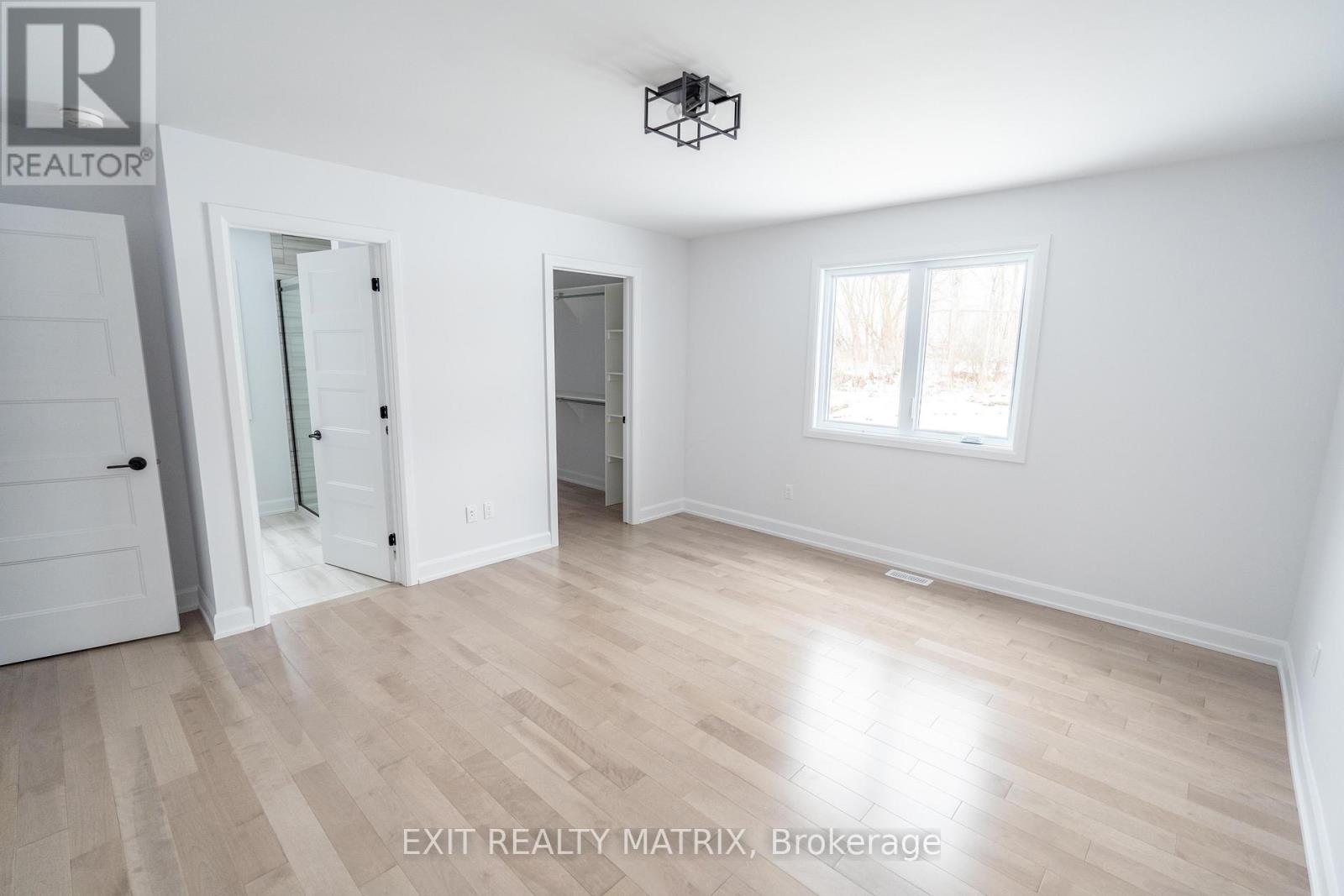 Photo 9 of 1409 Caroline Court, Cornwall ON