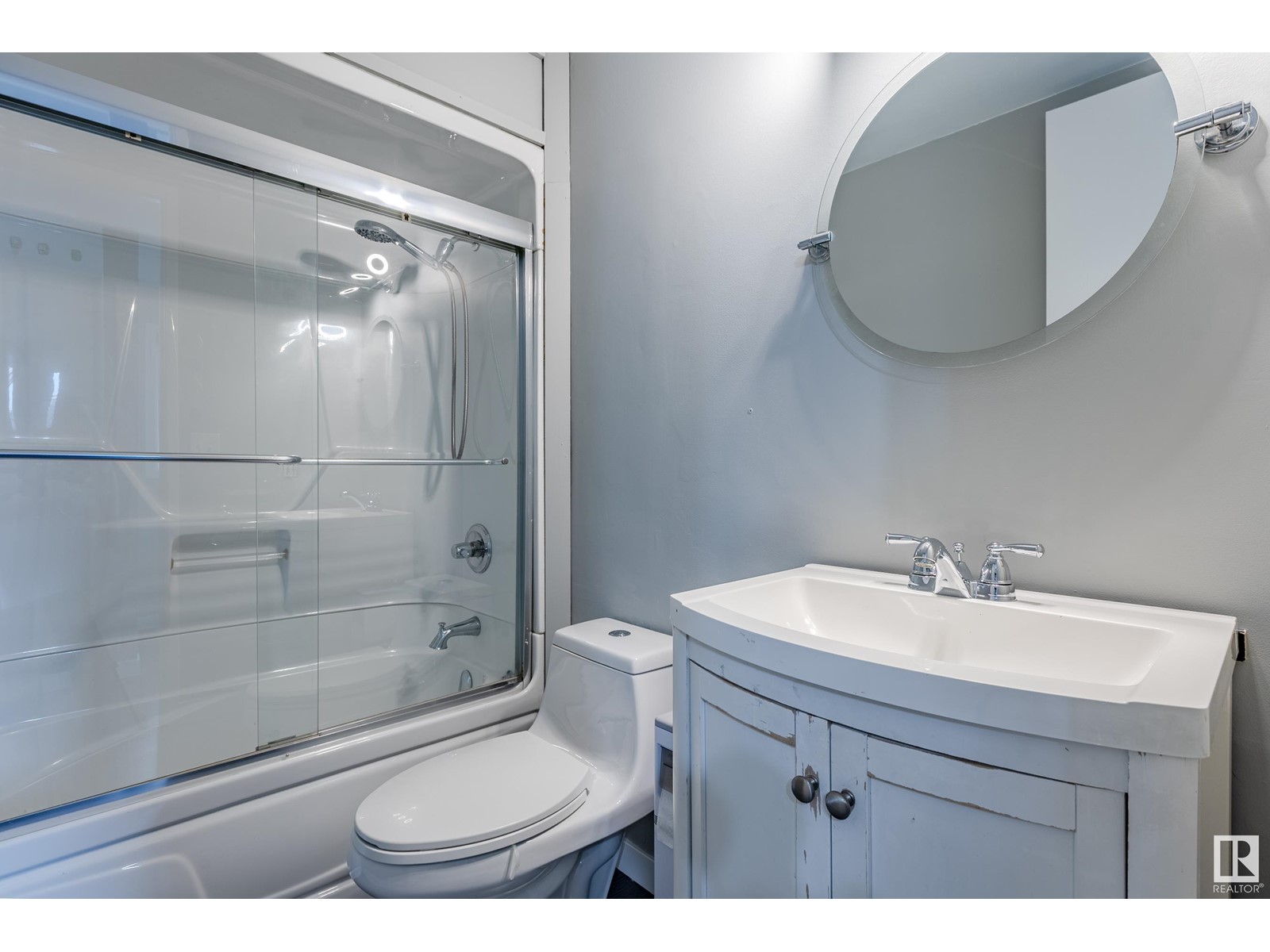 Photo 16 of 9808 107 St, Morinville AB