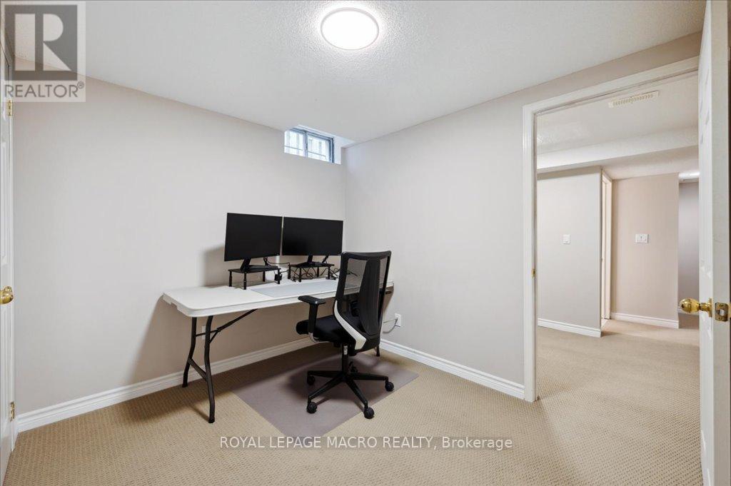 Photo 30 of 211 Rushdale Drive, Hamilton ON