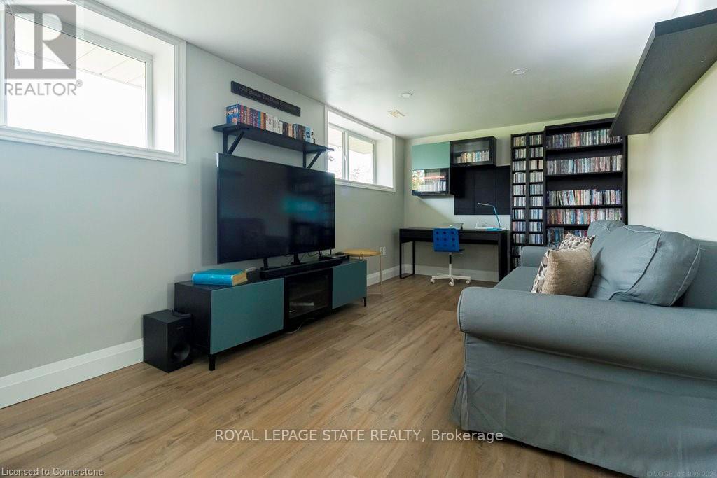 Photo 25 of 183 Sunnyridge Road, Hamilton ON