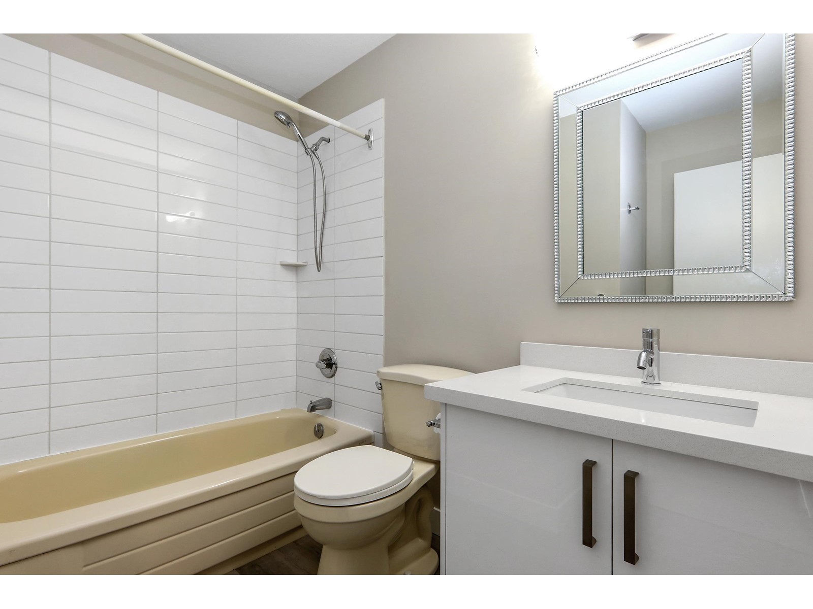 302 32124 TIMS AVENUE, Abbotsford real estate listing R3005261