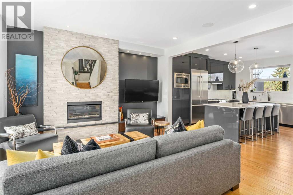3907 Sarcee Road SW, Calgary, Alberta