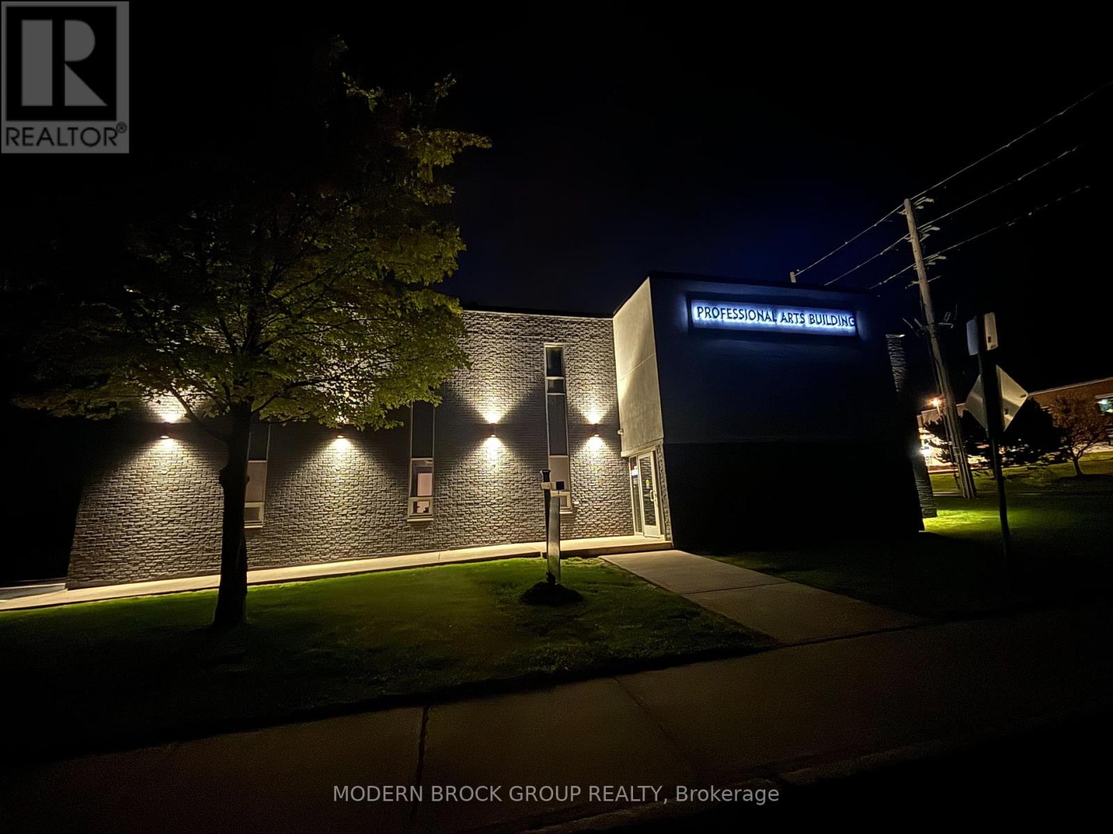Photo 13 of 201 135 Ormond Street, Brockville ON