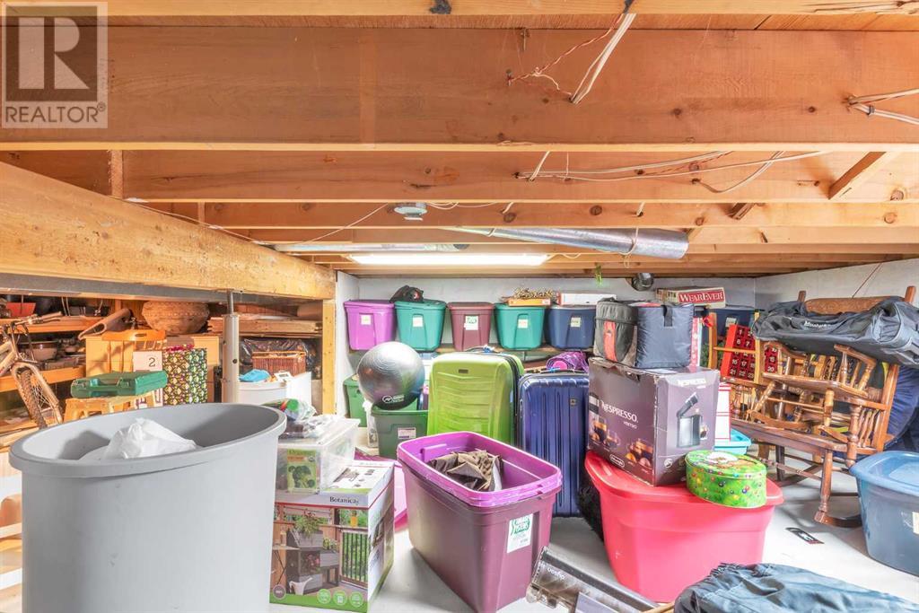 Single Family House 3 Level for Sale in  Falton Close NE Falconridge Calgary 