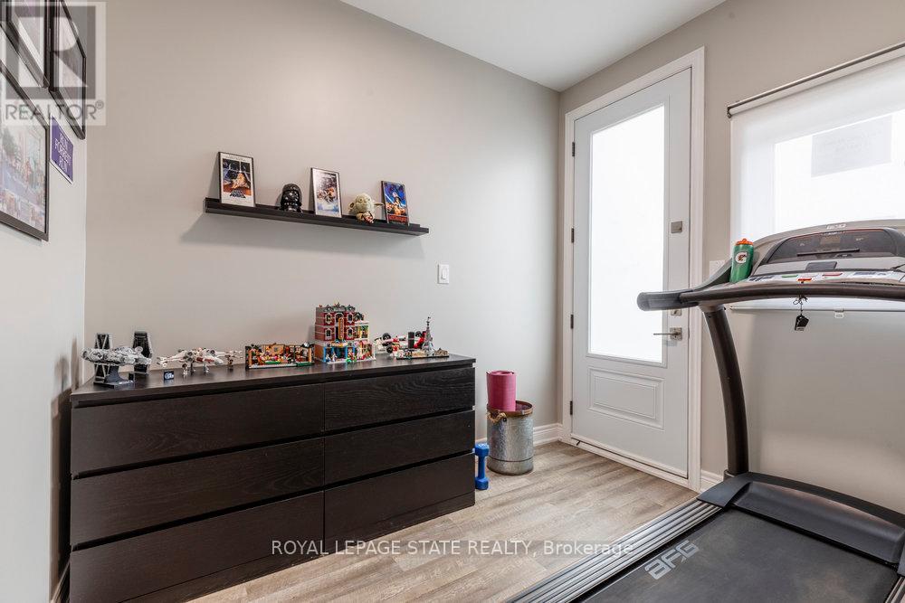 Photo 34 of 183 Sunnyridge Road, Hamilton ON
