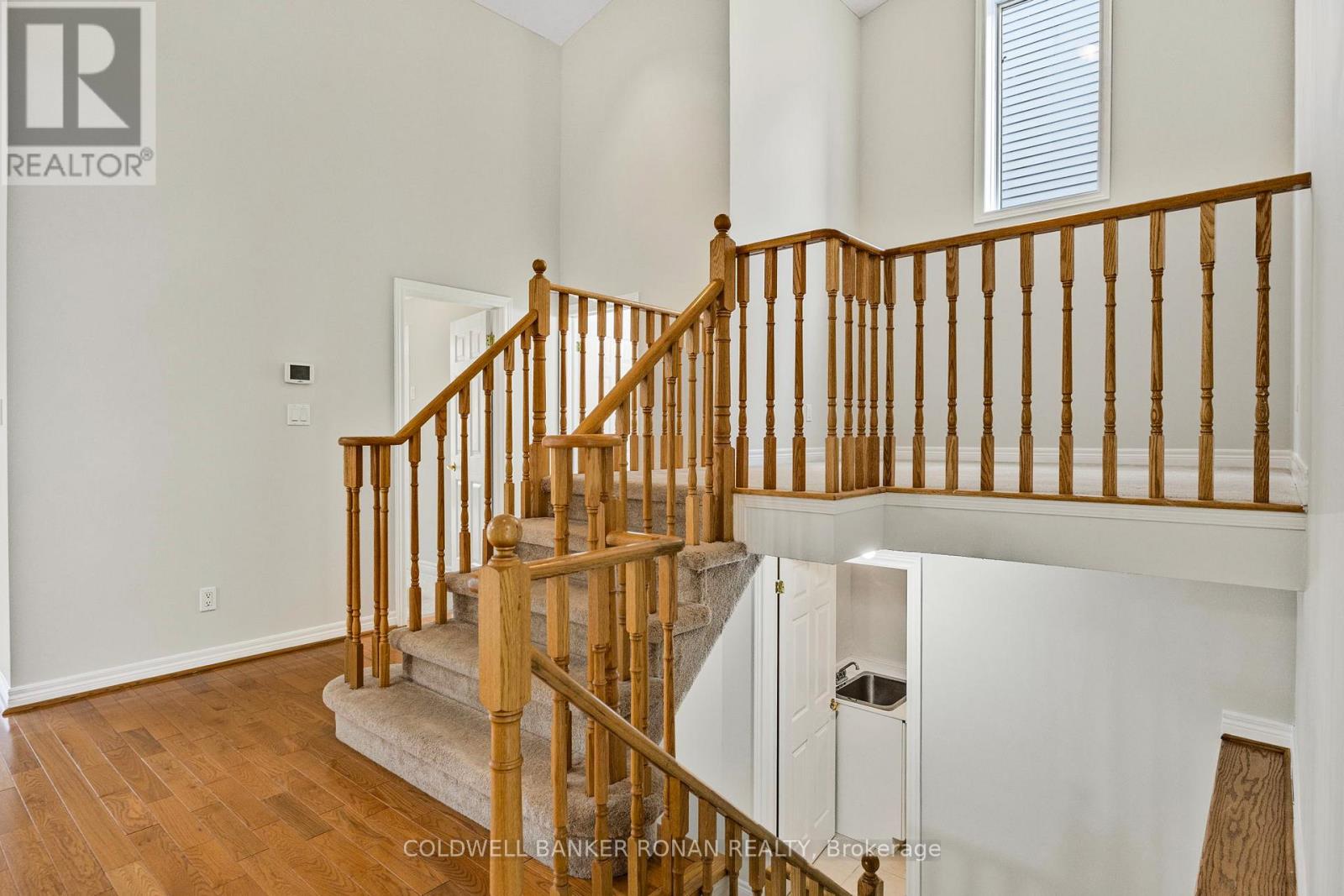 Photo 25 of 9 8 Malibu Manor W, New Tecumseth ON