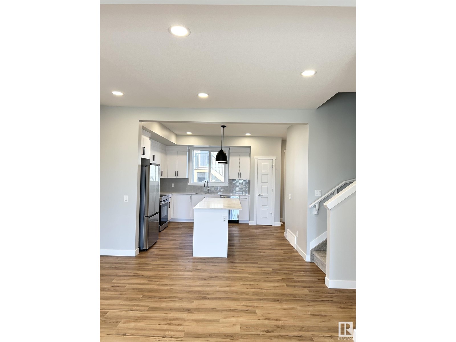 8029 CEDRIC MAH RD NW, Edmonton