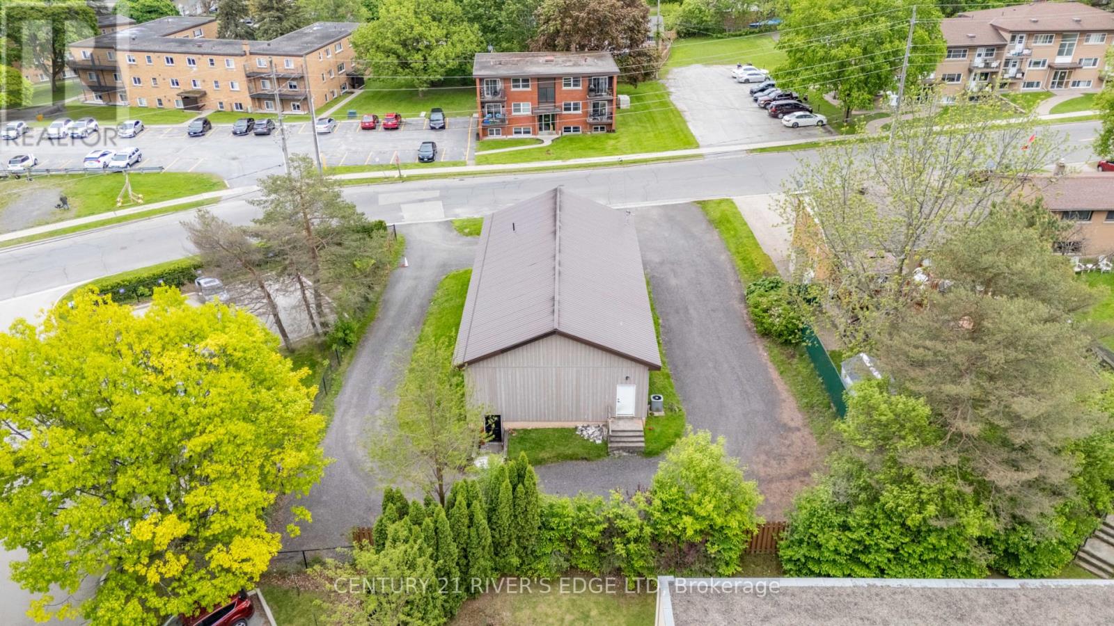 Photo 18 of 4 Schofield Avenue, Brockville ON