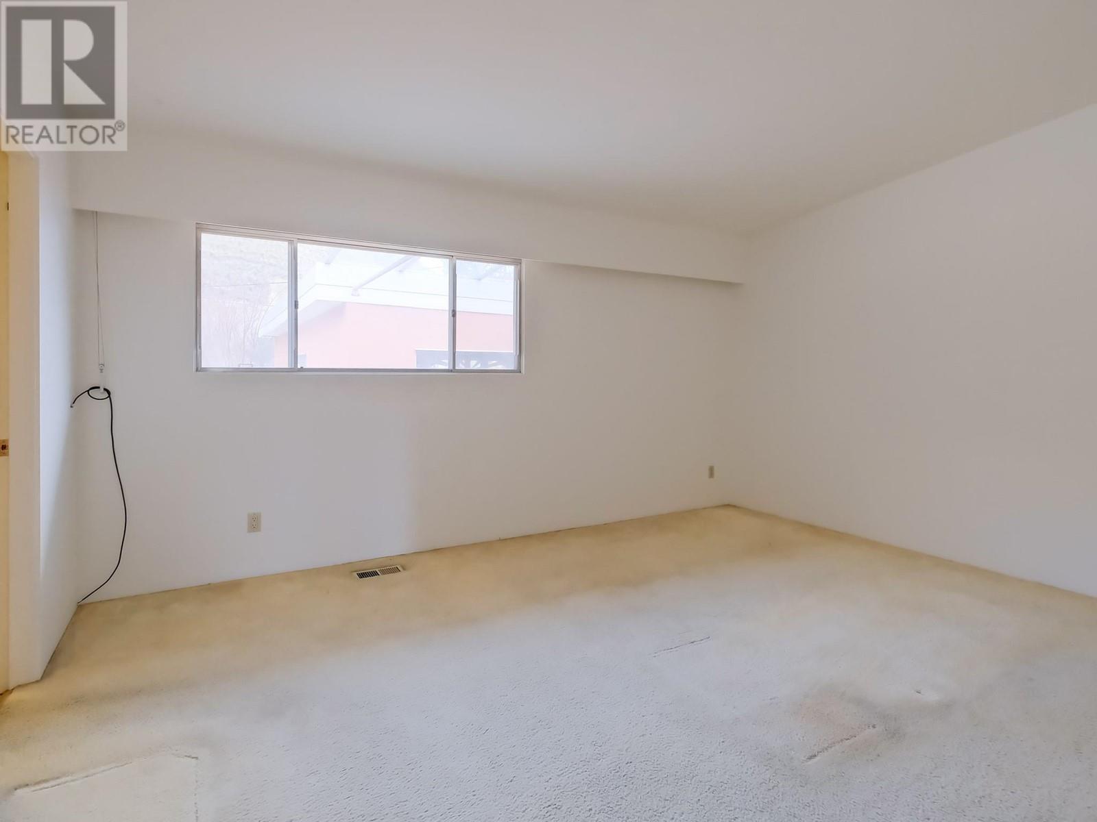 102 Derenzy Place, Penticton