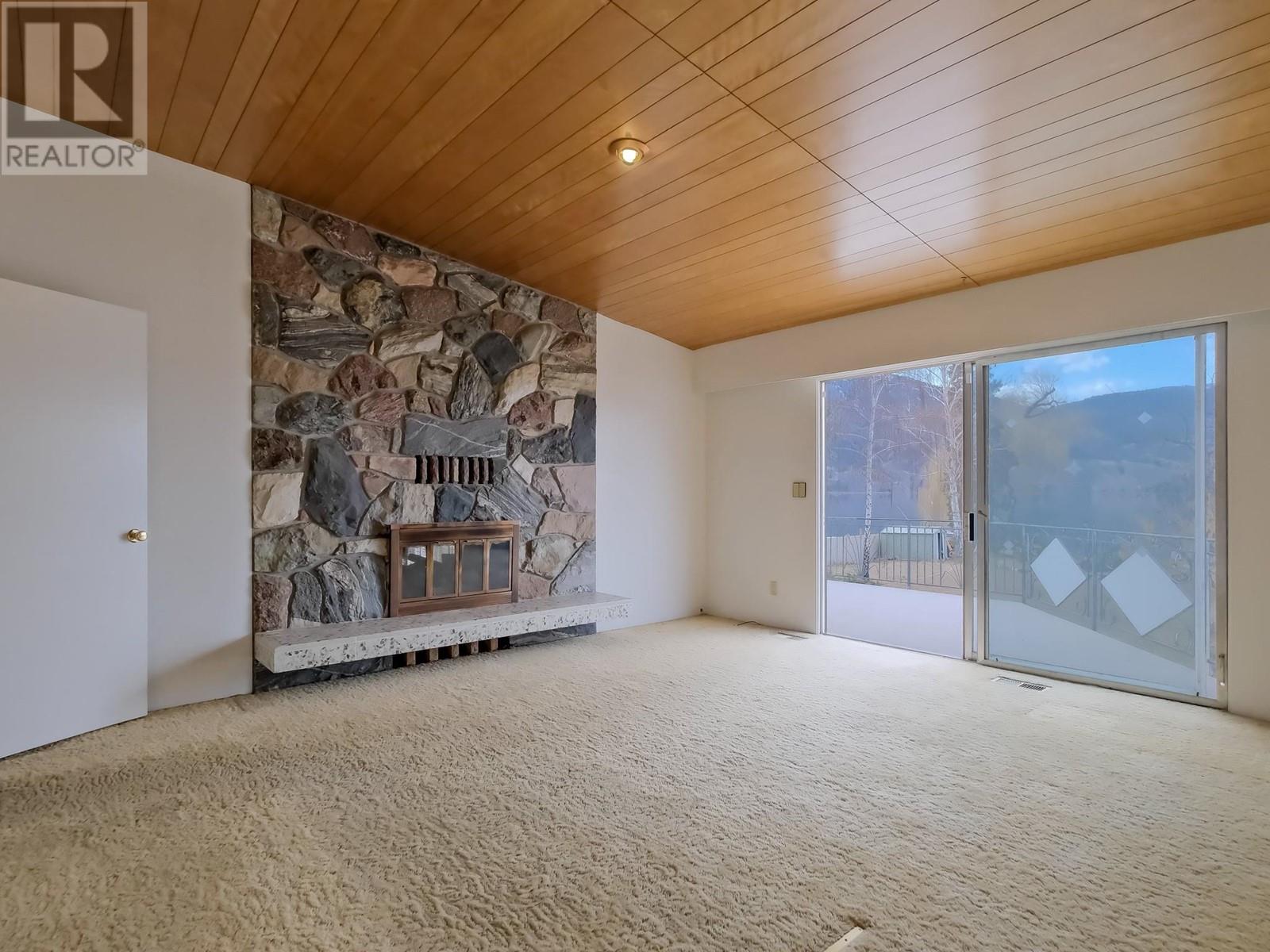 102 Derenzy Place, Penticton