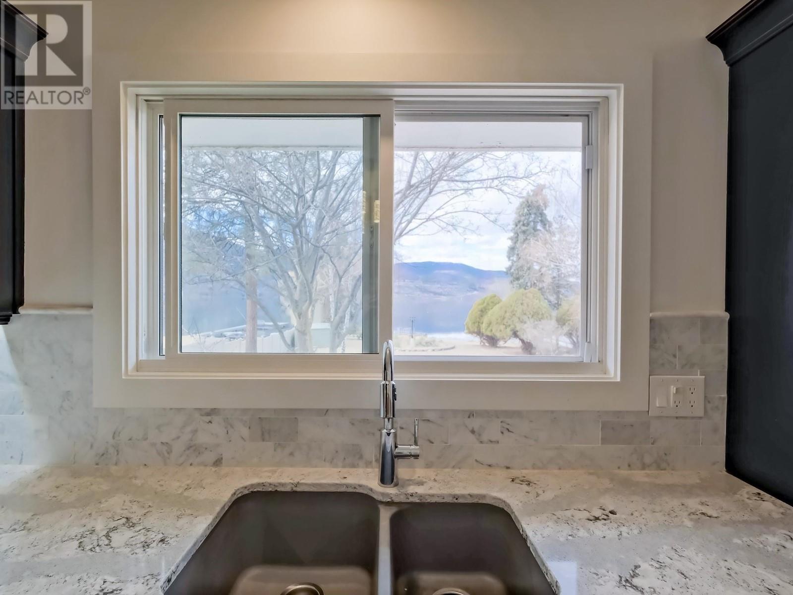 102 Derenzy Place, Penticton