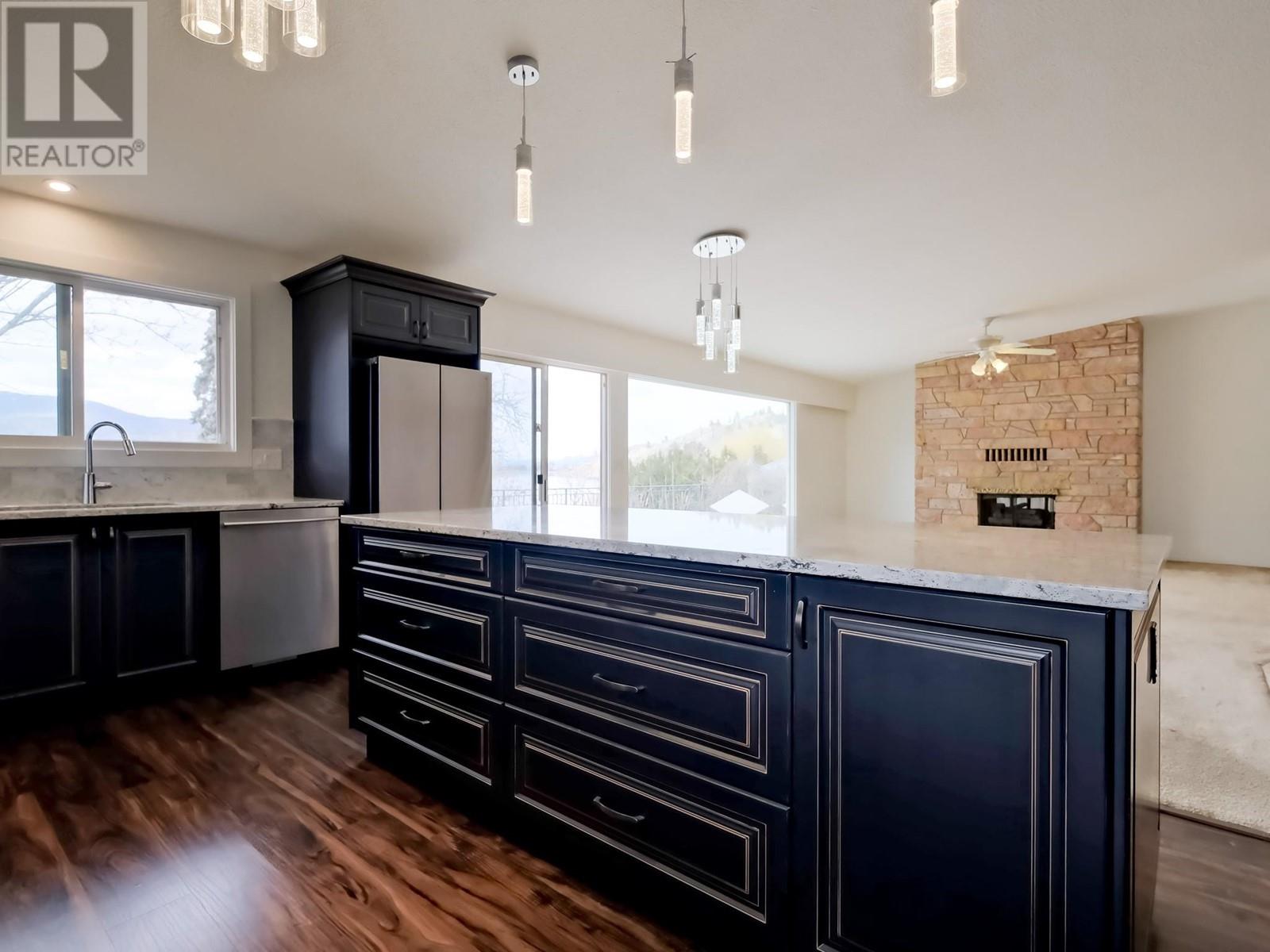 102 Derenzy Place, Penticton