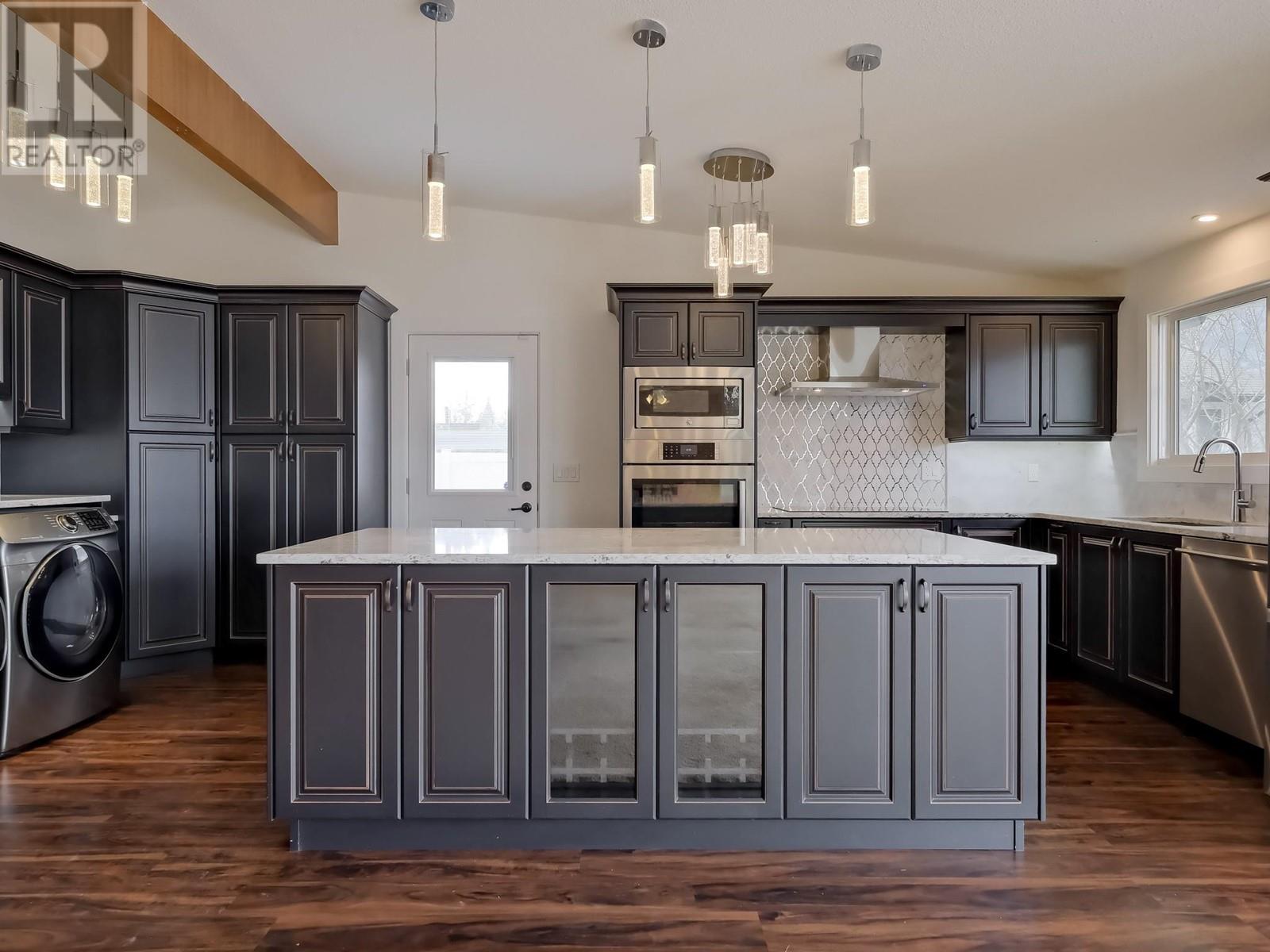 102 Derenzy Place, Penticton