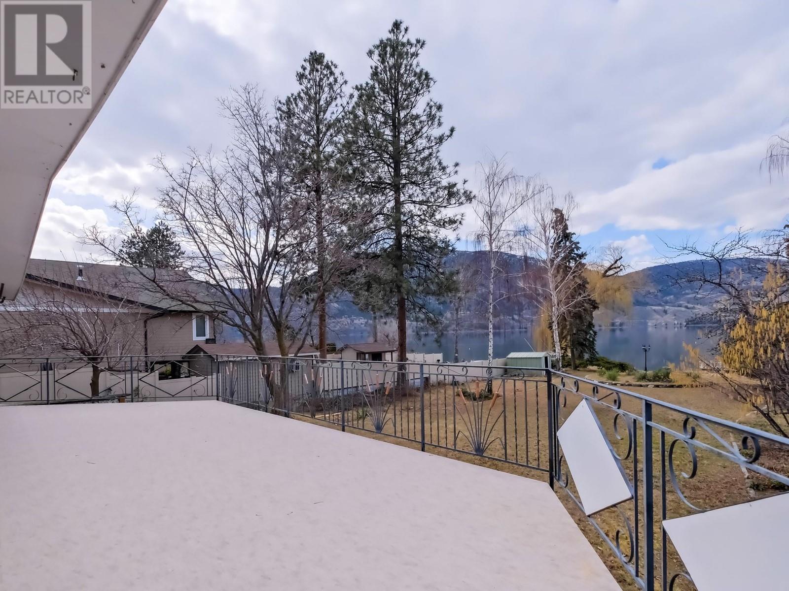 102 Derenzy Place, Penticton