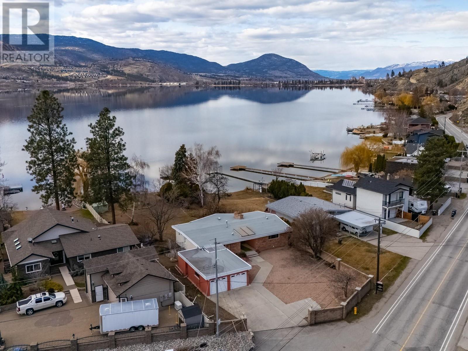 102 Derenzy Place, Penticton