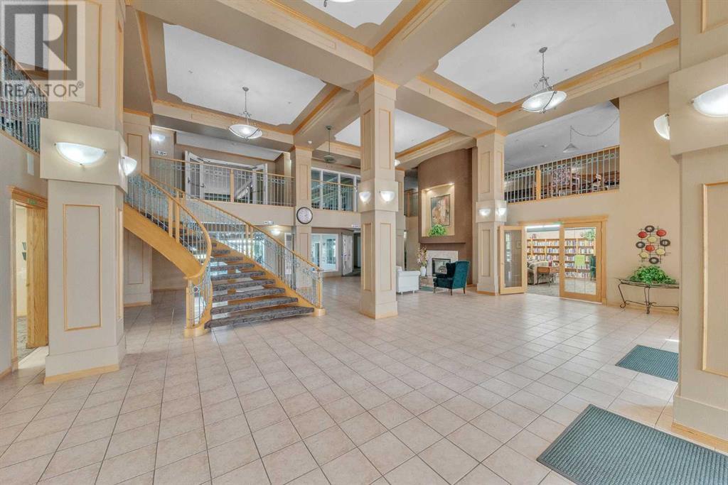 Single Family House for Sale in   Sierra Morena Boulevard SW Signal Hill Calgary 
