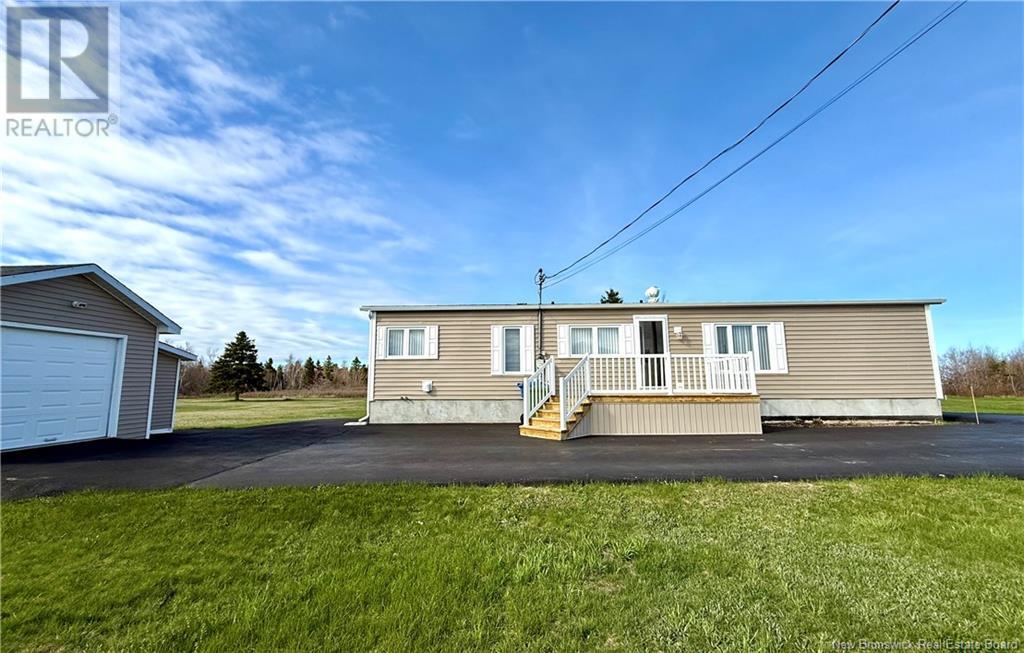 Photo 2 of 59 Rue Raymond Marie, Pointebrulee NB