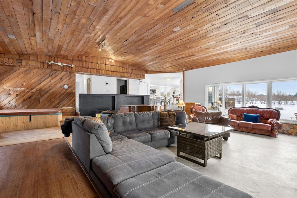 Photo 15 of 25 Spruce Drive, Hadashville MB