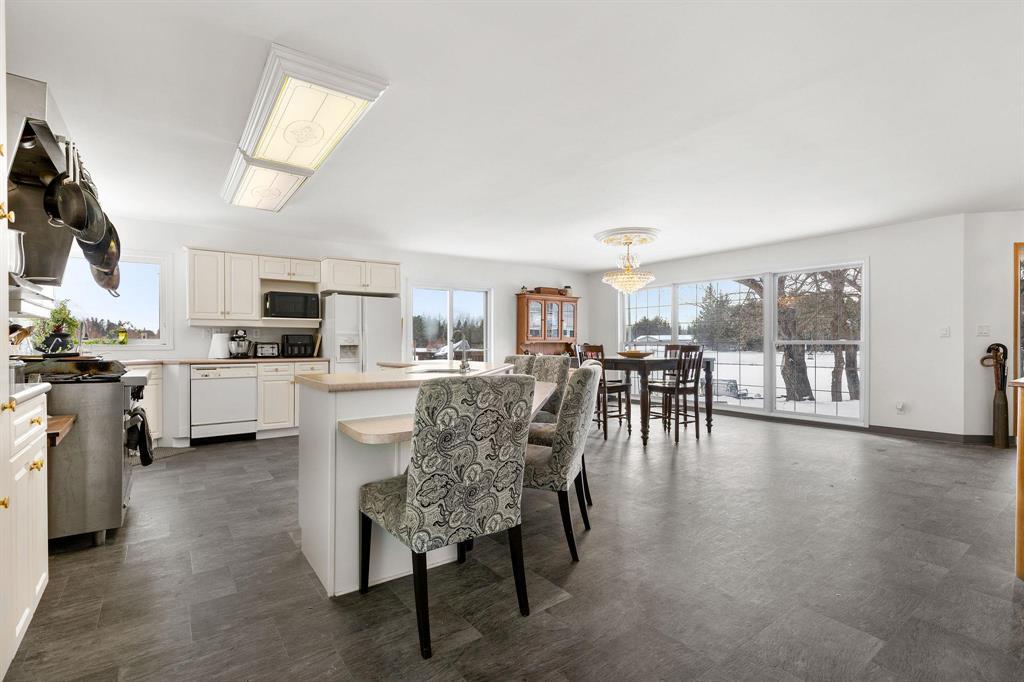 Photo 10 of 25 Spruce Drive, Hadashville MB