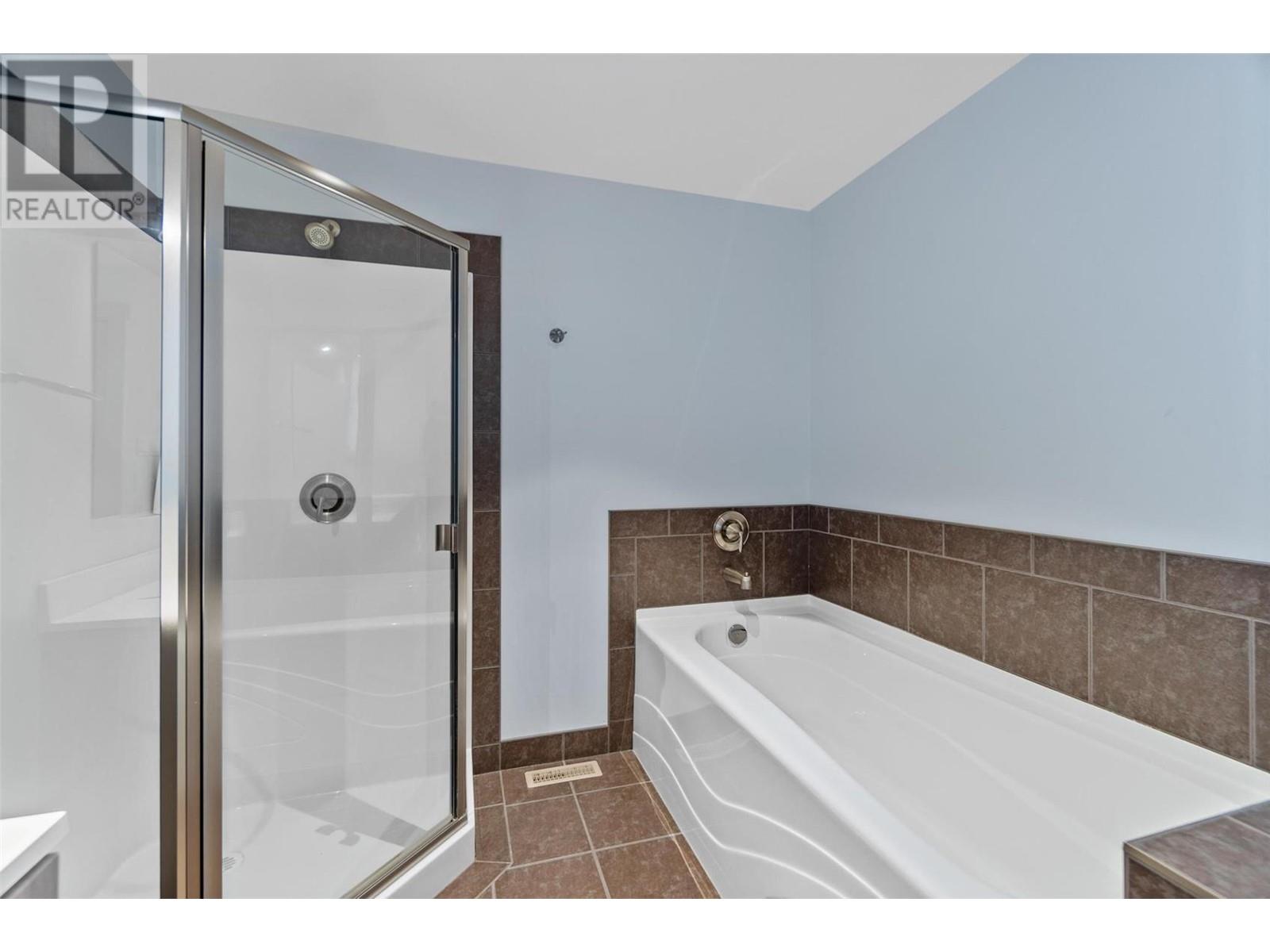 Photo 23 of 4751 75 Avenue Ne, Salmon Arm BC