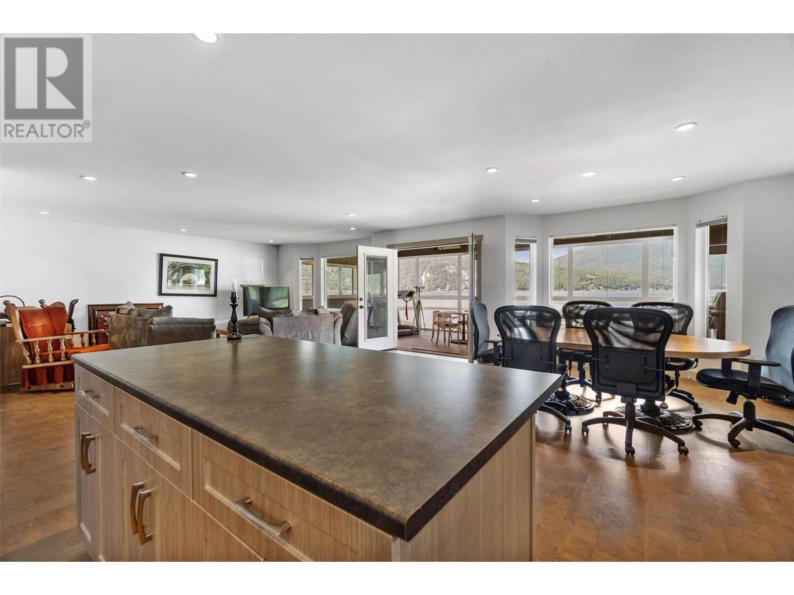 Photo 38 of 4751 75 Avenue Ne, Salmon Arm BC