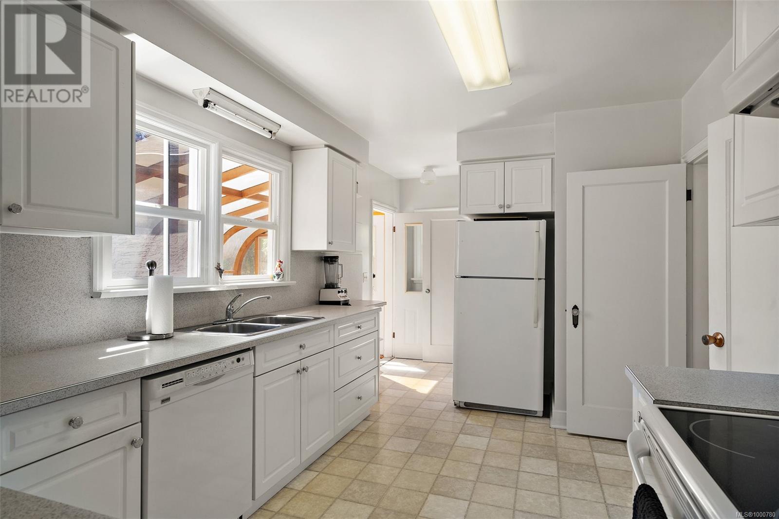 Single Family House for Sale in  Beverley Pl Victoria 