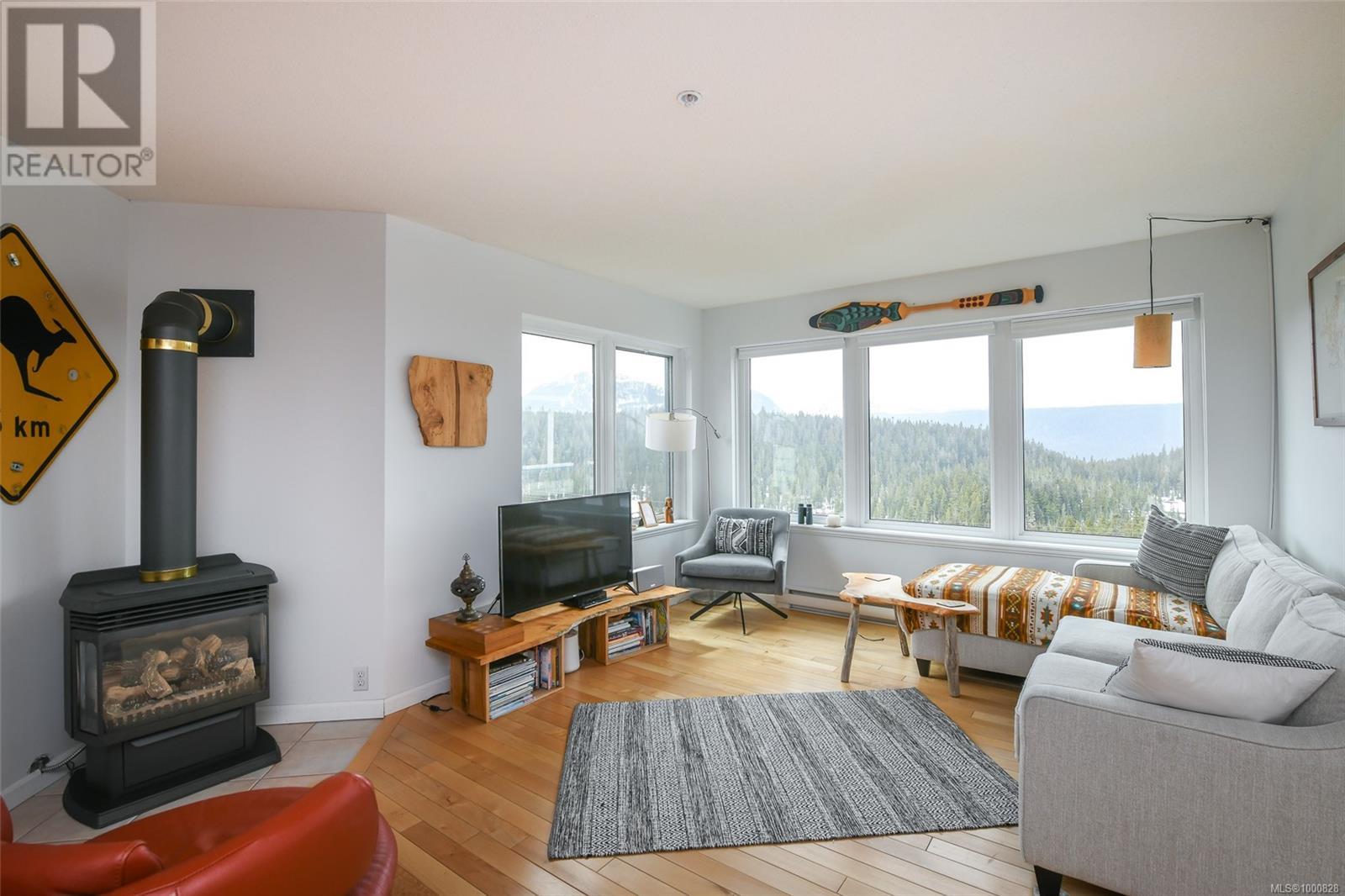 210 1320 Henry Rd, Courtenay
