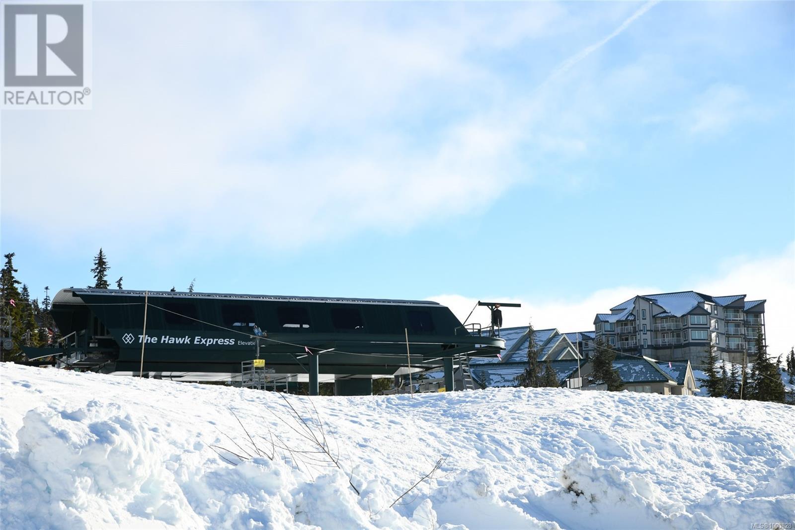 210 1320 Henry Rd, Courtenay