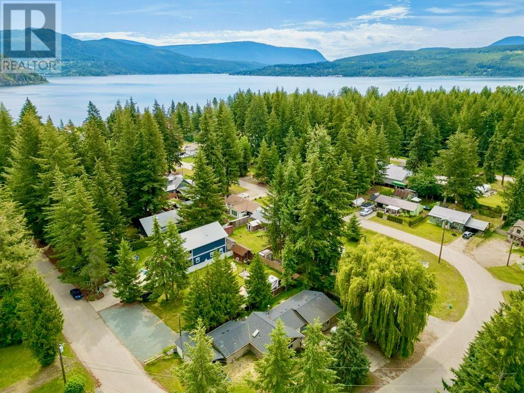  4179 Ashe Crescent, Scotch Creek