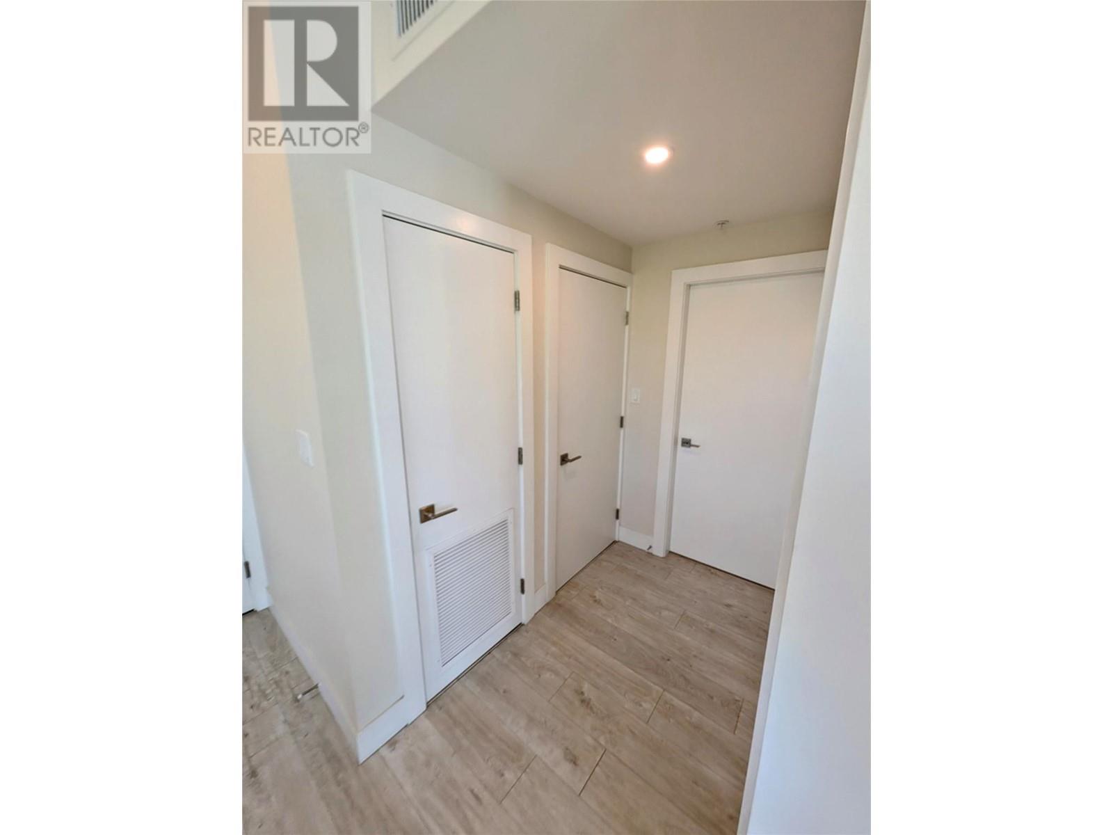 403 1925 Enterprise Way, Kelowna