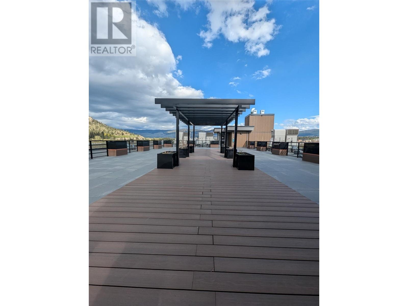 403 1925 Enterprise Way, Kelowna