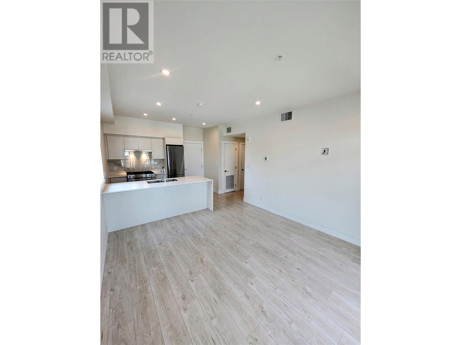 403 1925 Enterprise Way, Kelowna