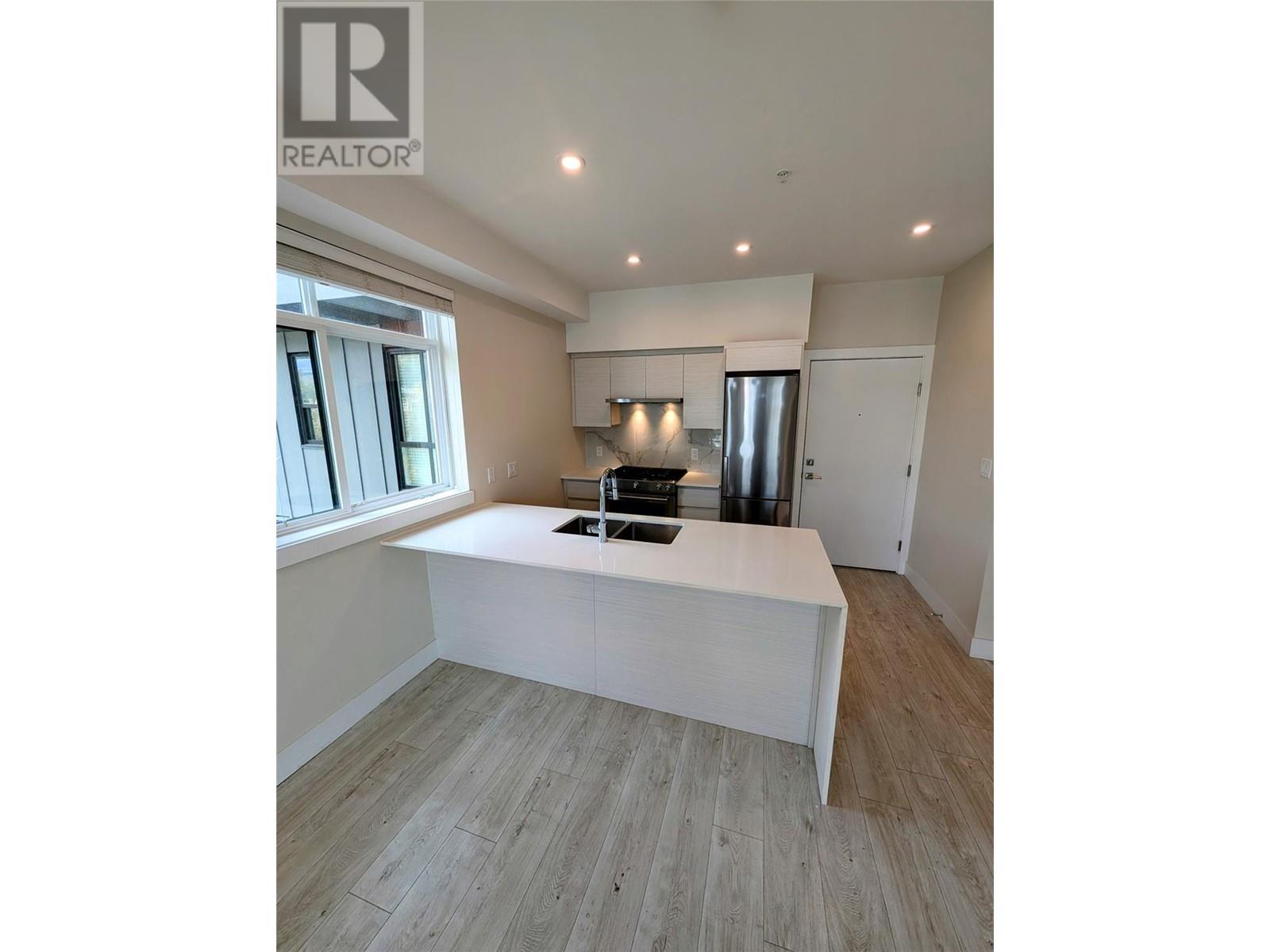 403 1925 Enterprise Way, Kelowna